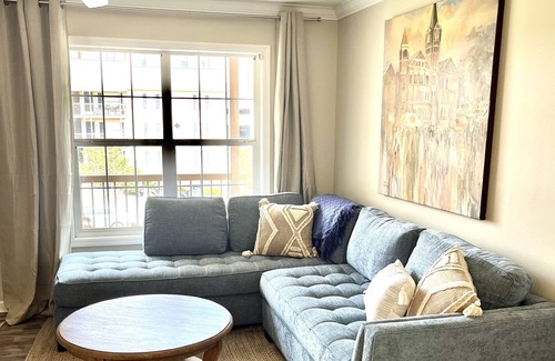 Auburn Condominio | LOCATION! | Walk to Stadium and Toomer’s | Cozy 4BR Condo in the Heart of Auburn