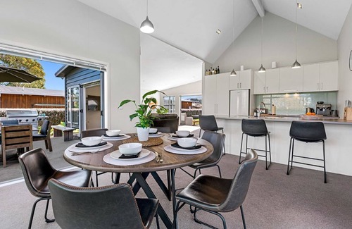 Kinloch Casa | Loch Haven - Kinloch Taupo