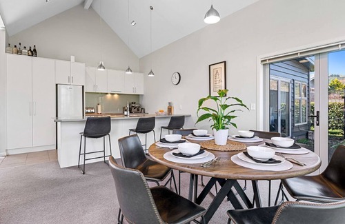 Kinloch Casa | Loch Haven - Kinloch Taupo
