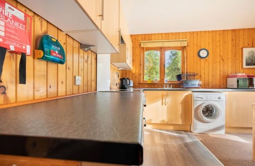 Glen Urquhart Casa | Loch Meiklie 3 bed by Interhome