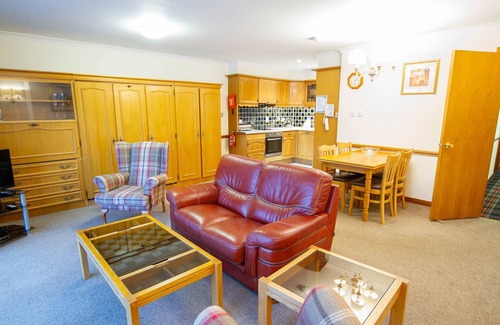 Kinloch Rannoch Cabaña | Loch Rannoch Red Squirrel Lodge (6) - Retreat Group