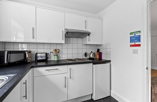 Reydon Cabina | Lodge 2 - Lytton Tree Lodge