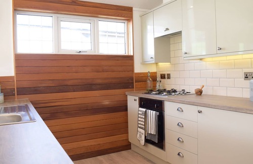 Billingsley Cabaña | 2 bedroom accommodation in Stottesdont, near Bridgnorth