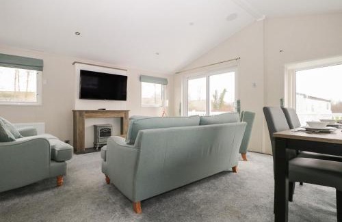 Chichester Casa | Lodge at Chichester Lakeside 2 Bed