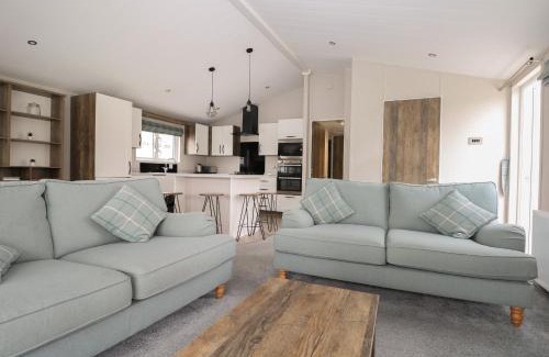 Chichester Casa | Lodge at Chichester Lakeside 2 Bed