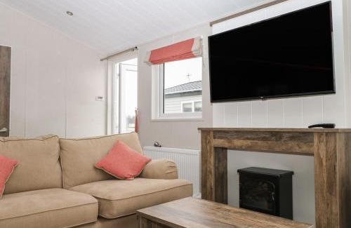 Chichester Casa | Lodge at Chichester Lakeside 3 Bed