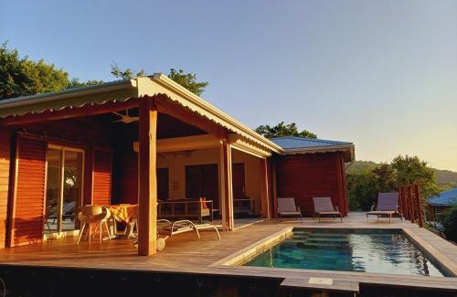 Cafeiere Villa | Lodge belle nature, piscine privée, grand jardin, 900 m de la plage de grande anse