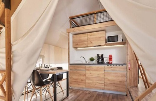 Municipality of Gulpen-Wittem Casa | Lodge de Montagne Medium (glamping tent) by Interhome