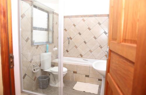 Bela-Bela Apartamento | Lodge Huge Dassie