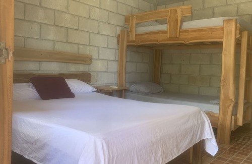 Marbella Cabina | Lodge located in a jungle setting - room 4 (family room)