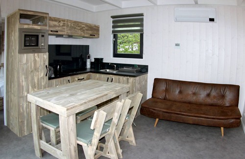Vic-le-Comte Apartamento | Luern-Lodge-Baño con bañera-Vista a la Montana