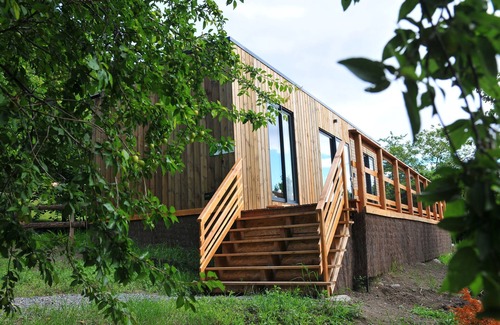 Vic-le-Comte Apartamento | Luern-Lodge-Baño con bañera-Vista a la Montana