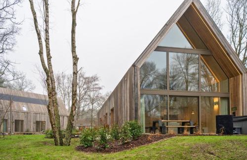 Zolder Casa | Lodge met Jacuzzi - 4 personen - Woodz Lodges