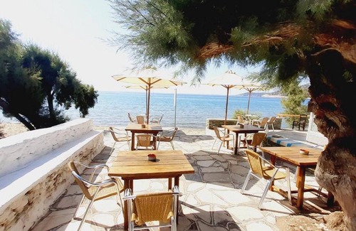 Platis Gialos Apartamento | Lodge Narlis - Erato Room - Next to the beach with sea view