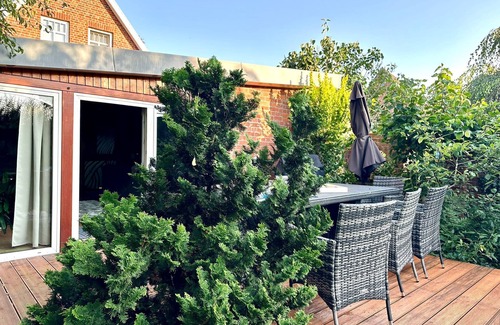 Hollern-Twielenfleth Casa | Lodge of Africa - Sauna, whirlpool & fenced garden