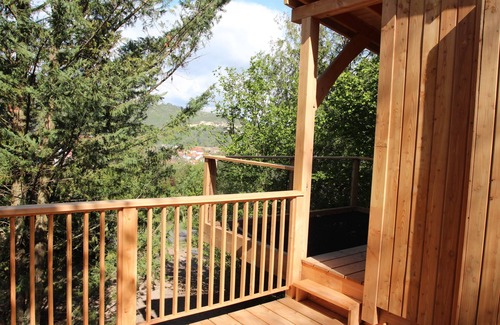 Vic-le-Comte Cabina | Rosmerta-Casa del árbol-Romántico-Baño con ducha-Vista a la Montana