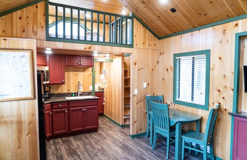 West Glacier Cabina | Lodge Pole