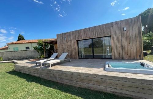 Saint-Laurent-d'Aigouze Cabina | Lodge Sainte Sara