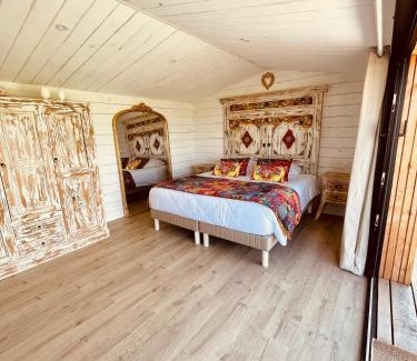 Saint-Laurent-d'Aigouze Cabina | Lodge Sainte Sara