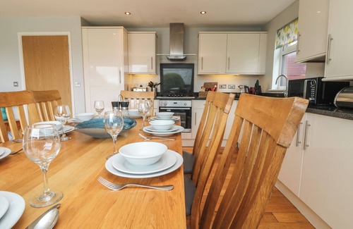 Winnard's Perch Cabaña | LODGE SIXTY SEIS, admite mascotas en St Columb Major, Ref 999135