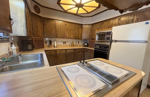 Carriage Hills Casa | Lodgepole - 2 bedroom monthly rental - Free WiFi