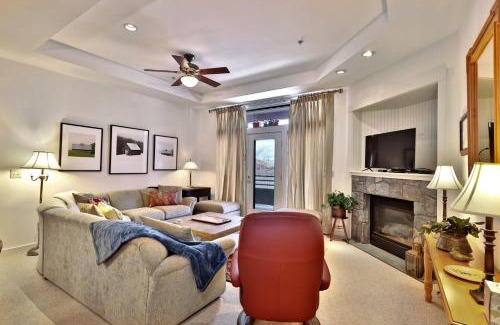 Central Vermont- Killington Casa | Lodges at Sunrise 3BR 3BA Luxury Ski On Ski Off Condo, Pool, Hot Tub, Gym, Sports Center
