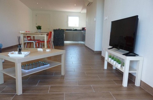 Valensole Casa | LODGES II, en medio de lavanda y olivos.