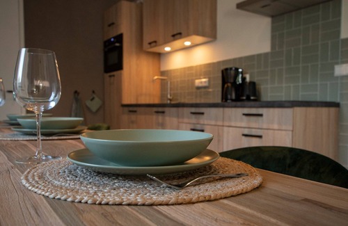 Leidschendam Apartamento | Lodging 1: Spacious and luxurious 4 to 6 person apartment.
