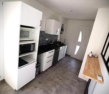 Saint-Jean-de-Fos Apartamento | Lodging Climatisé Au Milieu des Vignes