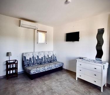 Saint-Jean-de-Fos Apartamento | Lodging Climatisé Au Milieu des Vignes