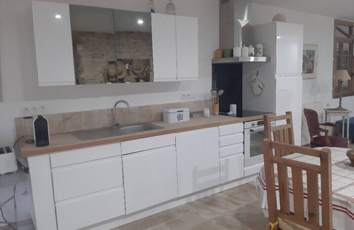 Saint-Martin-le-Redon Apartamento | Lodging in a green setting.