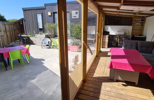 Damgan Cabaña | Lodging located 700m from the sea and 500m from the town center.