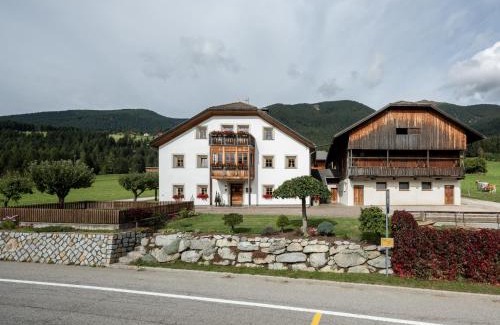 Monguelfo Casa | Loefflerhof