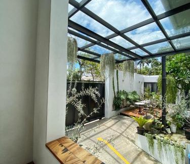Tanjung Duren Utara Casa | Loewys Home Tanjung Duren Jakarta Barat
