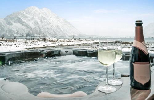 Vagan Casa | Lofoten Seafront Lodge, Lyngvær