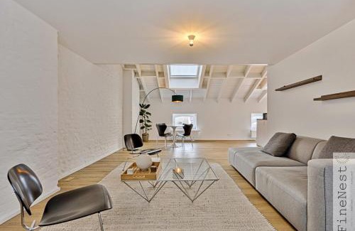 Feronstree et Hors-Chateau Apartamento | Loft 3 chambres "Bueren" - Parking - au centre de Liège by FineNest