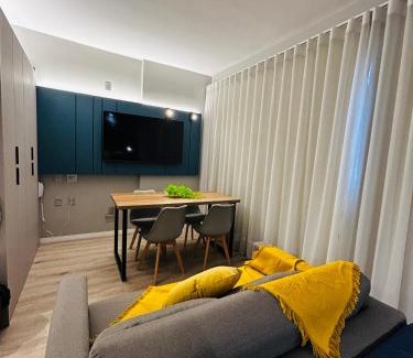 Batel Apartamento | Loft Aconchegante no Batel 3 Pessoas com Wi-Fi e Estacionamento