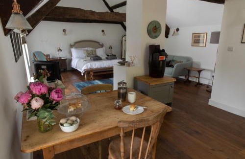 Belluton Apartamento | Loft Apartment nr Bath & Bristol with hot tub