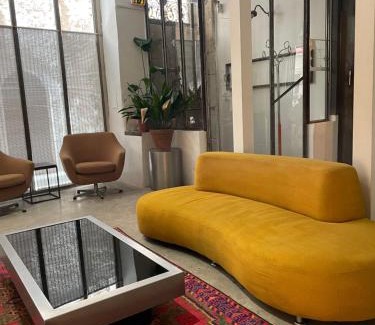 Beziers City Centre Apartamento | Loft Atypique - Climatisé - Hyper centre - Calme - Petite terrasse