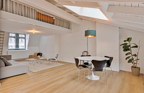 Feronstree et Hors-Chateau Apartamento | Loft City Center - 2 bedrooms - parking - by FineNest