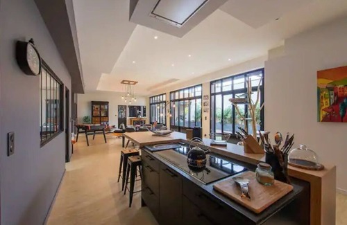 Montjuzet Casa | Loft Climatisé Sauna Jacuzzi Home Cinéma Avec Espace Extérieur