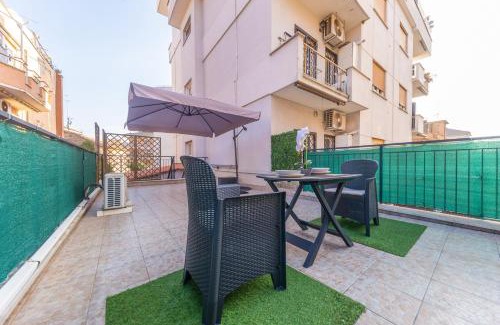 Zona XV Torre Maura Apartamento | Loft con Terrazzo Metro C a 3 Min Collegamento facile con il Centro