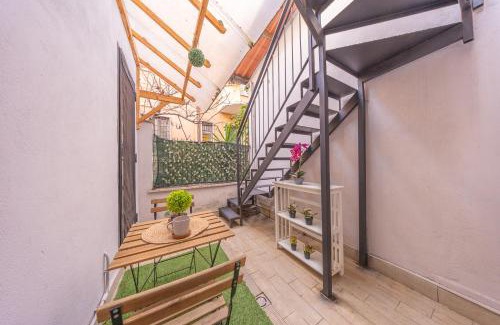Zona XV Torre Maura Apartamento | Loft con Terrazzo Metro C a 3 Min Collegamento facile con il Centro
