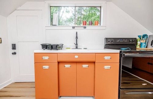 Southern Pines Casa | Loft Cottage on Ridge ? Short & Extended Stays?