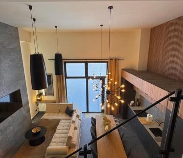 Ciudad Lineal Apartamento | Loft de diseño