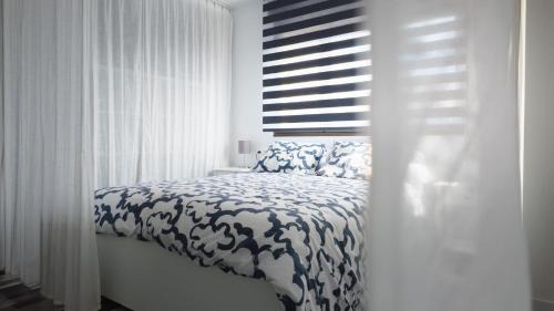 Cimadevilla Apartamento | Loft en Gijón - Cimavilla con vistas al cerro