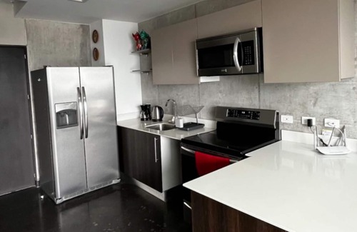Rohrmoser Apartamento | Loft en Sjo,1 Habitación, Wifi Rápido, Cerca del Aeropuerto