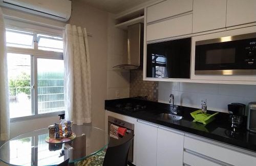 Bela Vista Apartamento | Loft encantador B - 8 km de Floripa