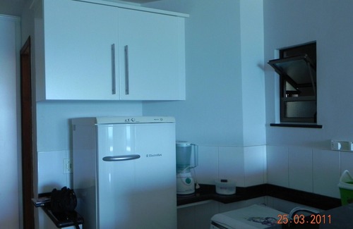 Prainha Apartamento | LOFT FRENTE a la playa. Piscina, sauna, conexión Wi-Fi / garaje, todo incluido.