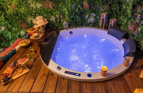Jacquard - Prefecture Apartamento | Loft "Havana Spa" Cuba Jacuzzi Sauna Bar à cocktails